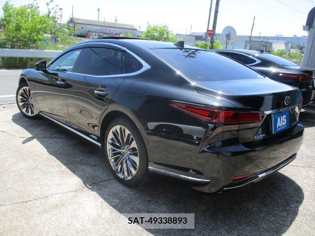 Lexus LS 2021-02 275515-2