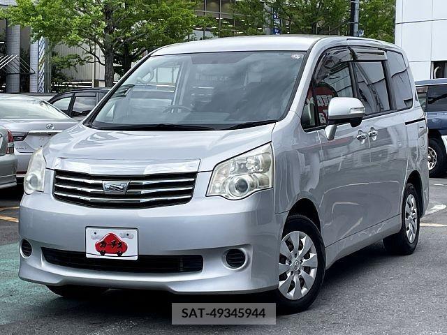 Toyota NOAH 2012-03 279554-0