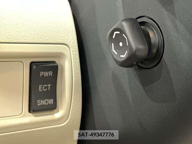 Lexus IS 2011-09 236387-4