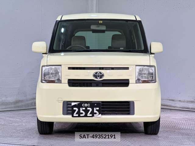 Toyota PIXIS SPACE 2014-03 232800-6