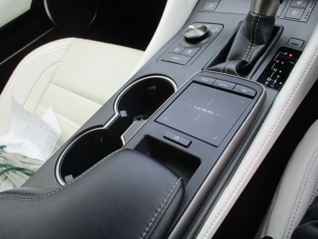 Lexus RC 2020-01 27297-19
