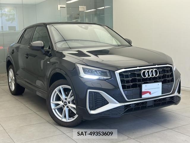 Audi Q2 2021-10 261198-4