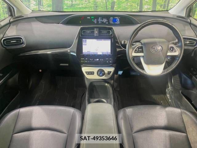 Toyota PRIUS 2016-02 322301-1