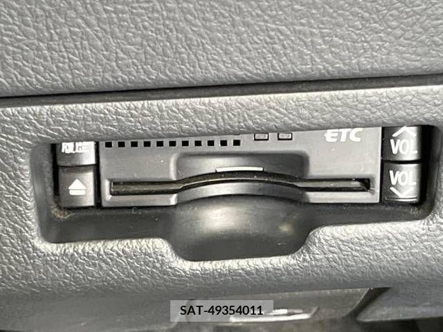 Toyota BB 2013-07 380896-3
