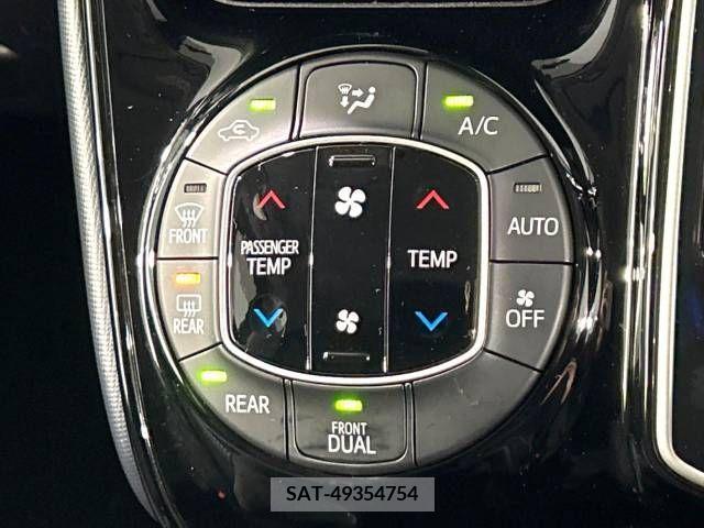 Toyota VOXY 2016-09 289037-7