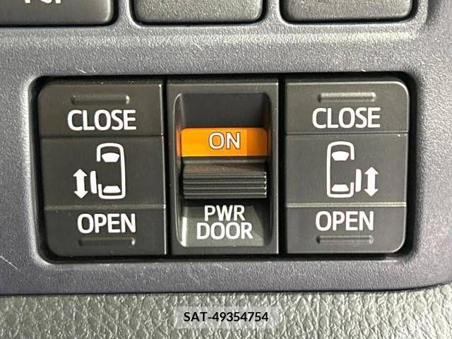 Toyota VOXY 2016-09 289037-6