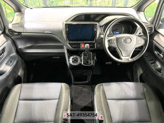 Toyota VOXY 2016-09 289037-1