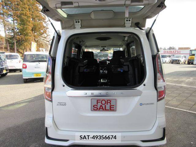 Nissan SERENA 2020-04 211801-5