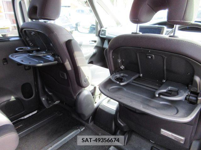 Nissan SERENA 2020-04 211801-11
