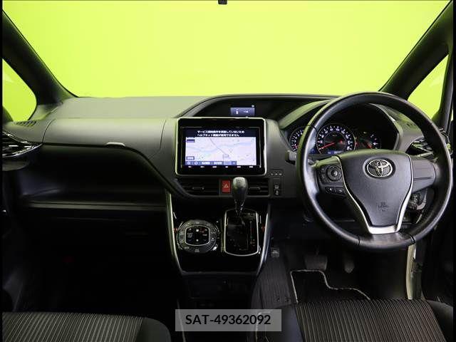 Toyota VOXY 2019-04 321614-2