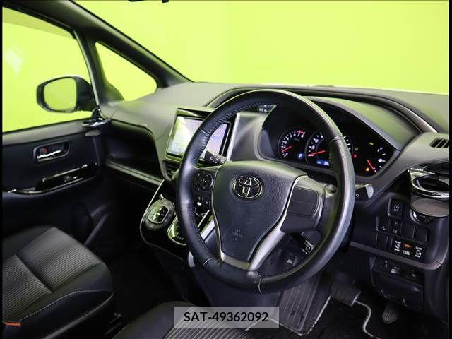 Toyota VOXY 2019-04 321614-17