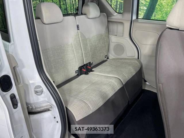 Nissan ROOX 2022-10 218978-9