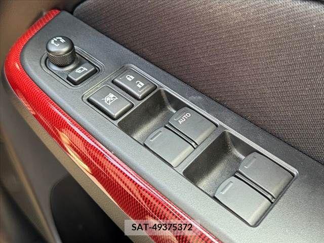 Suzuki SWIFT 2023-08 349995-23