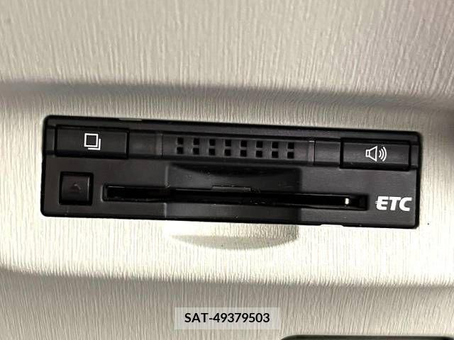 Toyota PRIUS 2013-10 382957-4