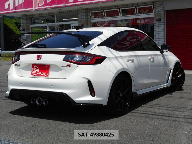 Honda CIVIC 2023-10 264427-2