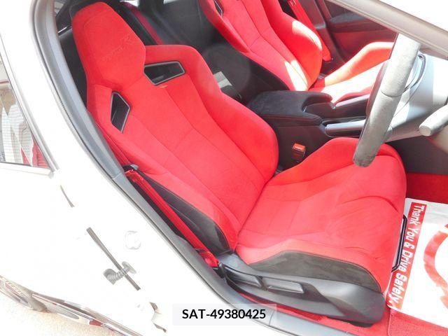 Honda CIVIC 2023-10 264427-8
