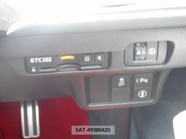Honda CIVIC 2023-10 264427-18