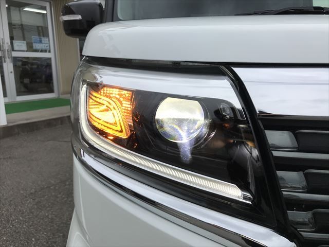 Suzuki SPACIA 2021-06 11054-3