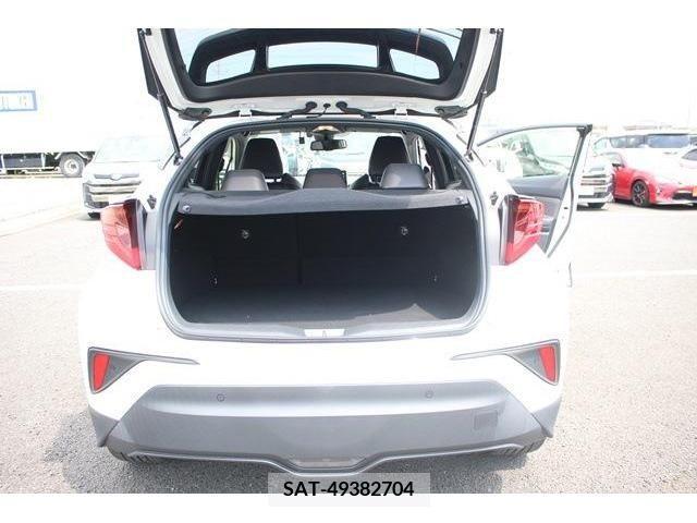 Toyota C-HR 2019-11 357754-18