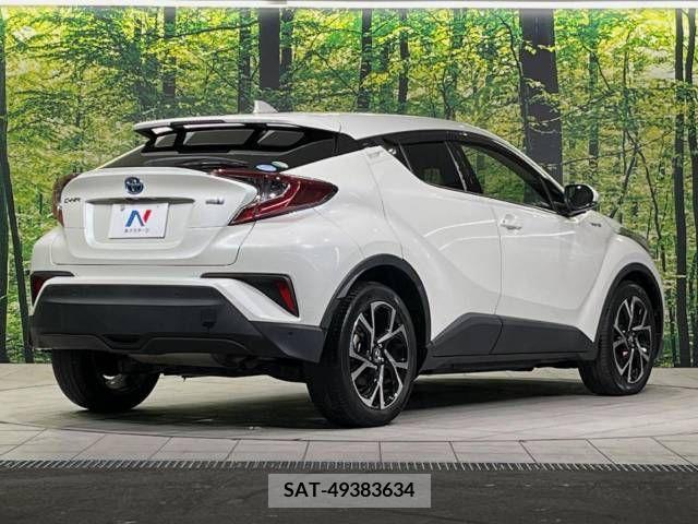 Toyota C-HR 2018-07 244376-17