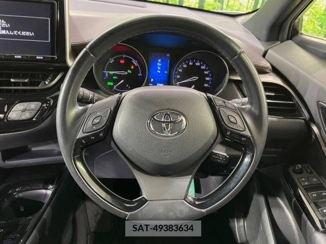 Toyota C-HR 2018-07 244376-11