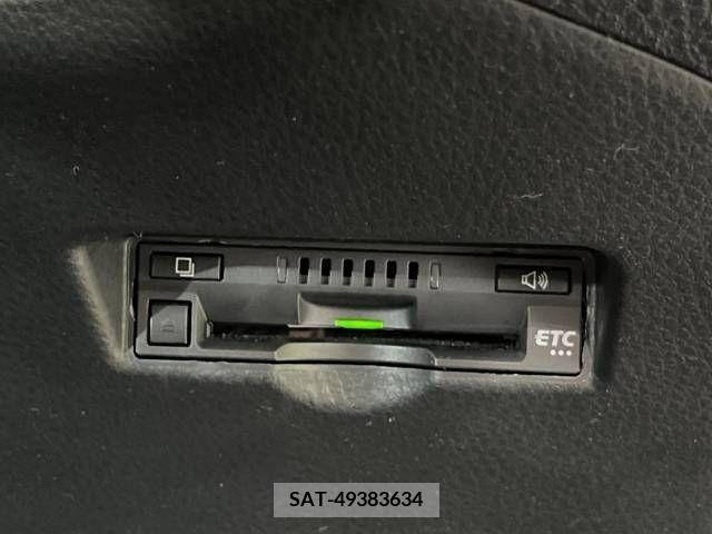 Toyota C-HR 2018-07 244376-7