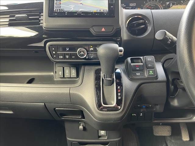 Honda N BOX CUSTOM 2022-07 181015-13