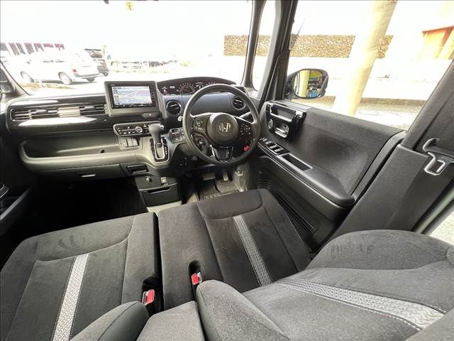 Honda N BOX CUSTOM 2022-07 181015-19
