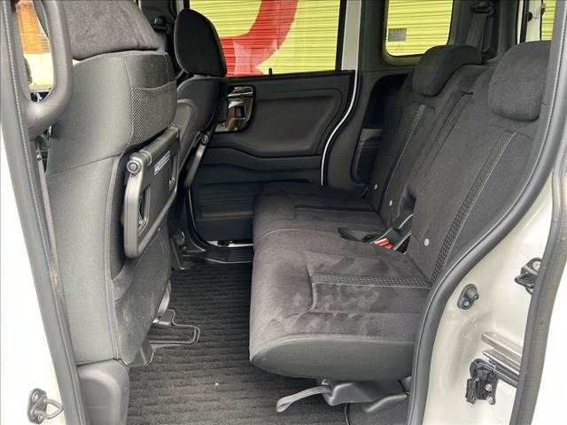 Honda N BOX CUSTOM 2022-07 181015-7