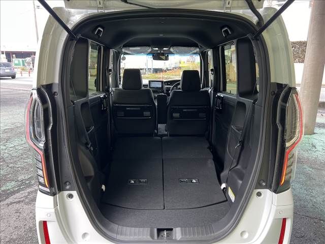 Honda N BOX CUSTOM 2022-07 181015-10
