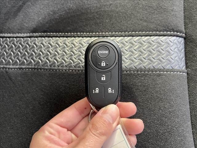 Honda N BOX CUSTOM 2022-07 181015-17
