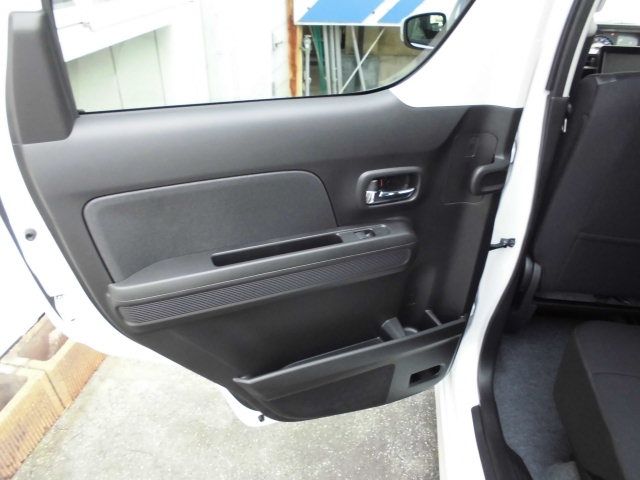 Suzuki WAGON R 2022-09 9467-27