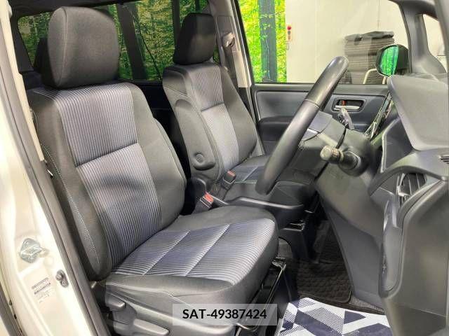 Toyota VOXY 2014-04 289165-12