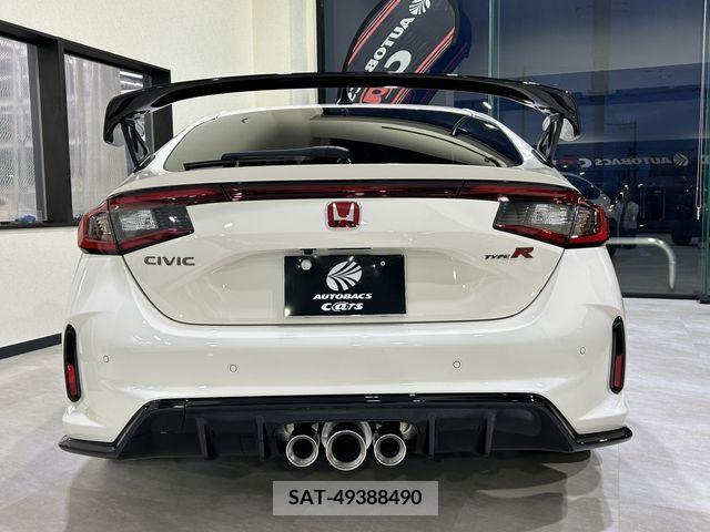 Honda CIVIC 2024-03 302715-3