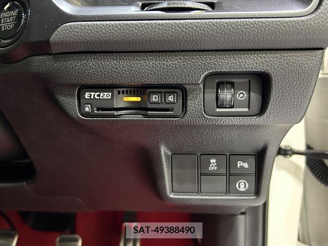 Honda CIVIC 2024-03 302715-12