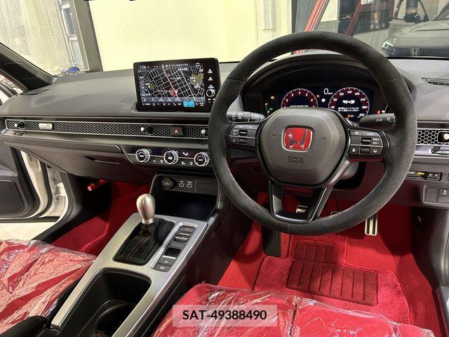 Honda CIVIC 2024-03 302715-6