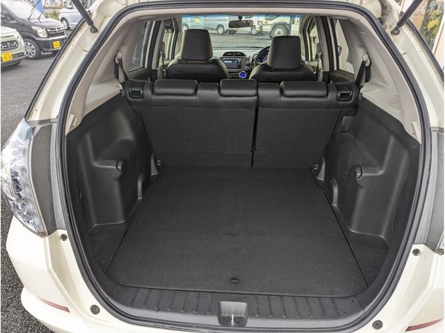 Honda FIT SHUTTLE HYBRID 2013-02 28018-13
