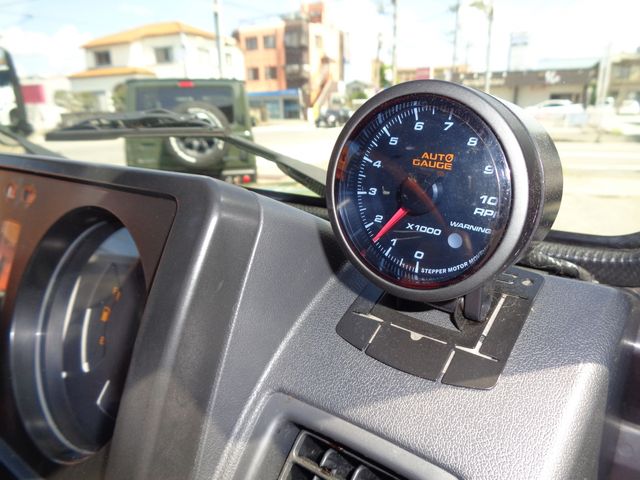 Suzuki JIMNY 1995-01 16591-9
