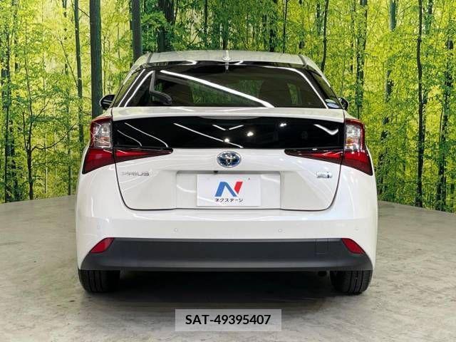 Toyota PRIUS 2019-11 219866-15
