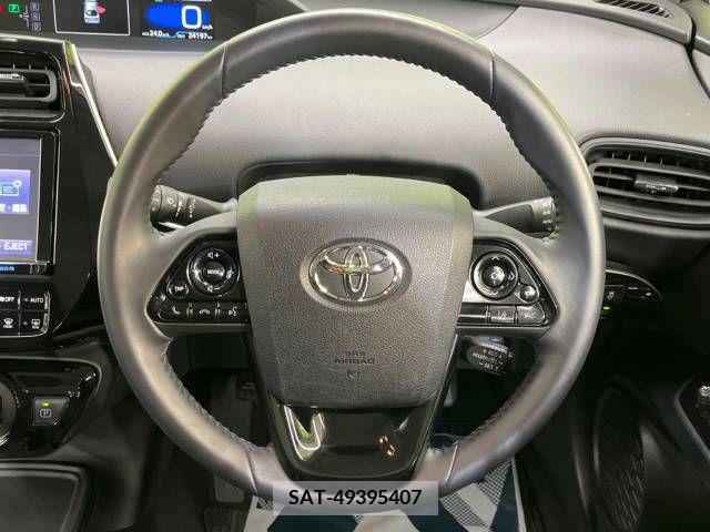 Toyota PRIUS 2019-11 219866-11