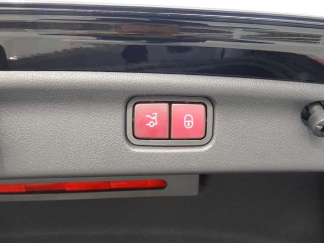 Mercedes Benz C-CLASS 2022-10 185864-28