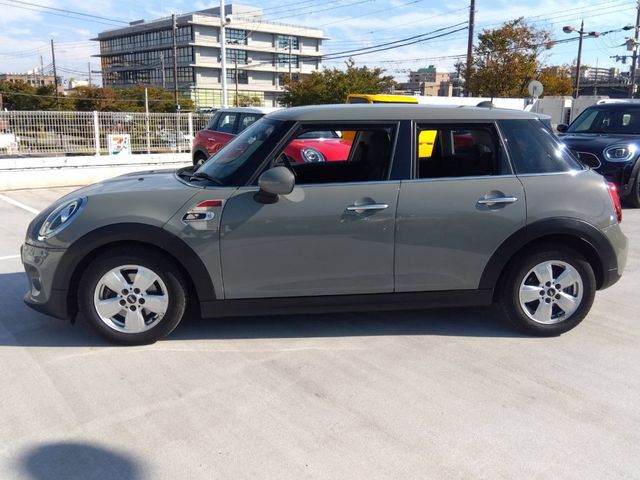 Bmw MINI 2019-03 15695-15