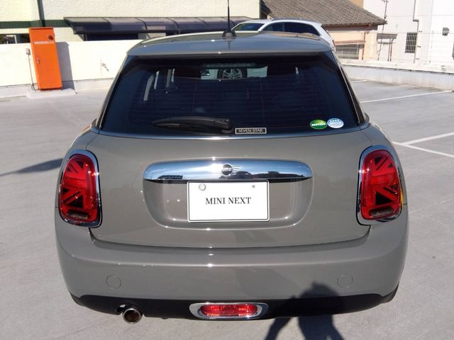 Bmw MINI 2019-03 15695-2