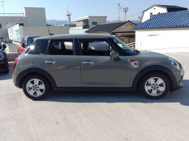 Bmw MINI 2019-03 15695-12