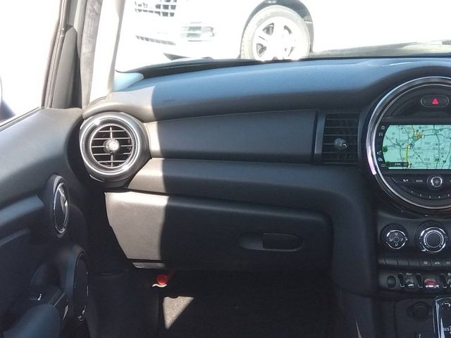 Bmw MINI 2019-03 15695-21