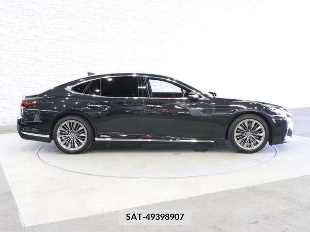 Lexus LS 2018-09 388260-13