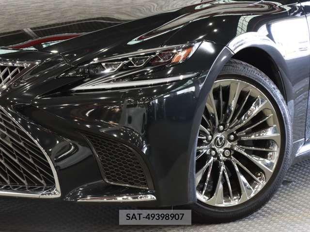 Lexus LS 2018-09 388260-16
