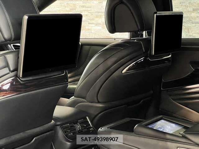 Lexus LS 2018-09 388260-7