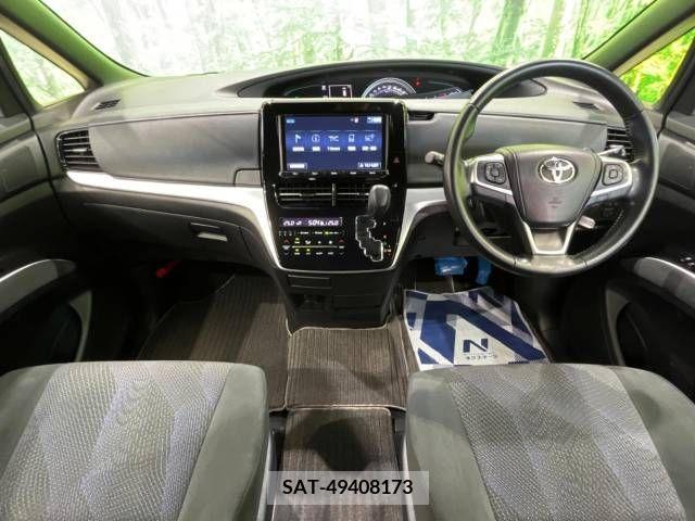 Toyota ESTIMA 2017-06 268765-1