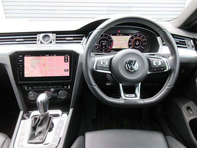 VolksWagen ARTEON 2018-10 15963-14